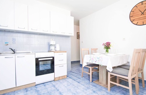 Srima Apartment | A Sea Home by Interhome