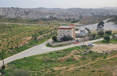 Jerash House | A spacious room in the ancient city of Jerash consisting of three bedrooms