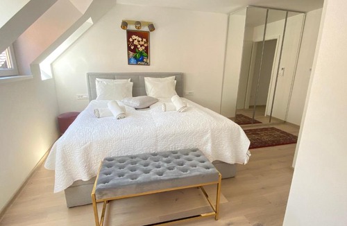 Ljubljana Old Town Apartment | AB Ljubljana - The Princess Castle Triplex