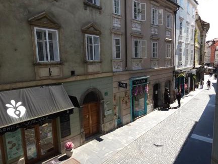 Ljubljana Old Town Hostel | AdHoc Hostel