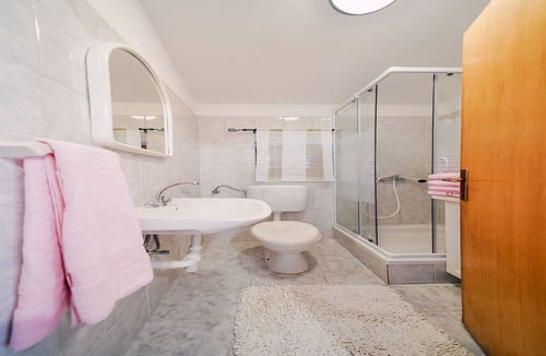 Ljubac Apartment | Adorable apartment with swimming pool and terrace