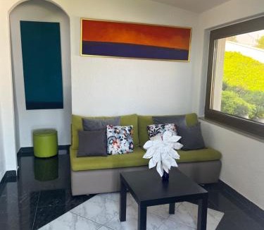 Izola Apartment | Adriatic View