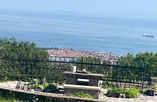 Izola Apartment | Adriatic View