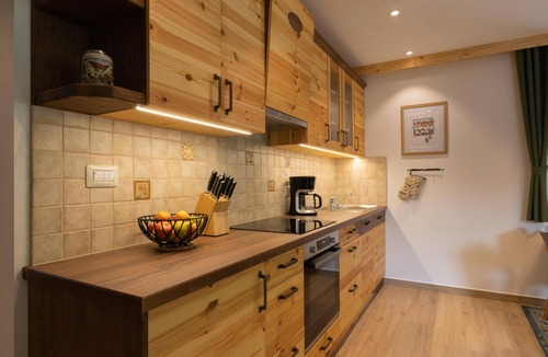 Ukanc Ski Chalet | Alpine SPA Chalet with Sauna & Fireplace at Lake Bohinj