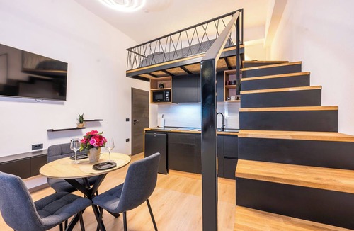 Koper Apartment | Alter 26 Urban Apartment with free parking, Koper, Slovenia