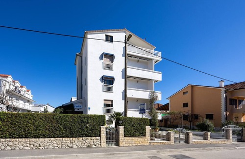 Kastel Stafilic Apartment | Amazing apartment in Kastel Stafilic