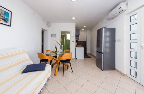 Lukovo Sugarje Apartment | Amazing apartment in Lukovo Sugarje with WiFi