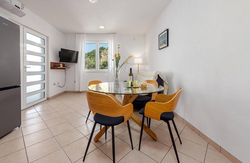 Lukovo Sugarje Apartment | Amazing apartment in Lukovo Sugarje with WiFi