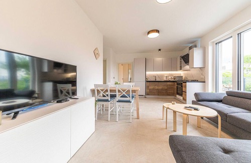 Kastel Novi Apartment | Amazing apartment in Kastel Novi with WiFi