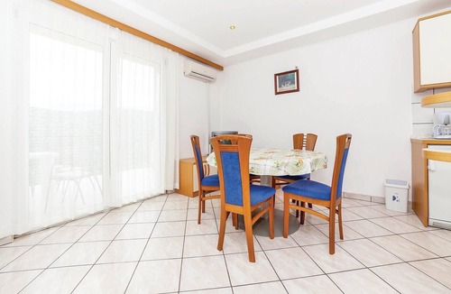 Grizane Apartment | Amazing apartment in Grizane with swimming pool