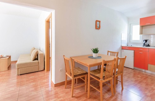 Bratus Apartment | Amazing apartment in Krvavica with WiFi