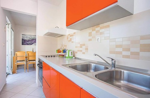 Klek Apartment | Amazing apartment in Kleke with WiFi