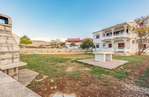 Kustici Apartment | Amazing apartment in Kustici with house sea view