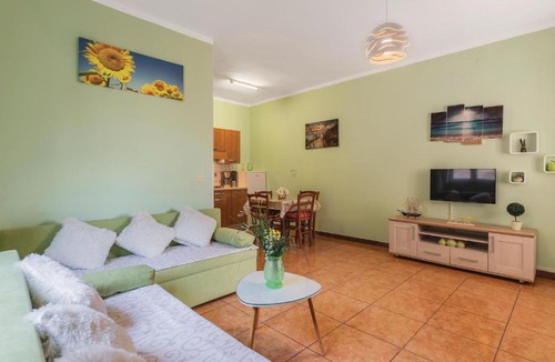Liznjan Apartment | Amazing apartment in Liznjan with 1 Bedrooms and WiFi