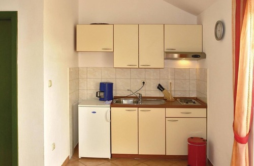 Cizici Apartment | Amazing apartment in Malinska with house sea view