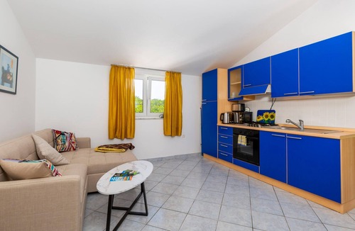 Sveti Ivan Dobrinjski Apartment | Amazing apartment in Malinska with WiFi