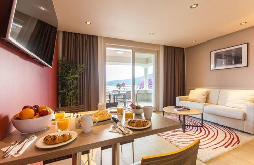 Molunat Apartment | Amazing apartment in Molunat with house sea view