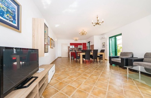 Privlaka Apartment | Amazing apartment in Privlaka with WiFi