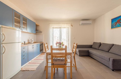 Privlaka Apartment | Amazing apartment in Privlaka with WiFi