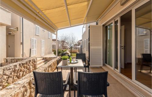 Petrcane Apartment | Amazing Apartment In Petrcane With Wifi