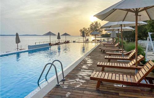 Petrcane Apartment | Amazing Apartment In Petrcane With Wifi