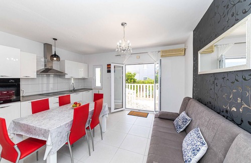 Poljica Apartment | Amazing apartment in Poljica with WiFi