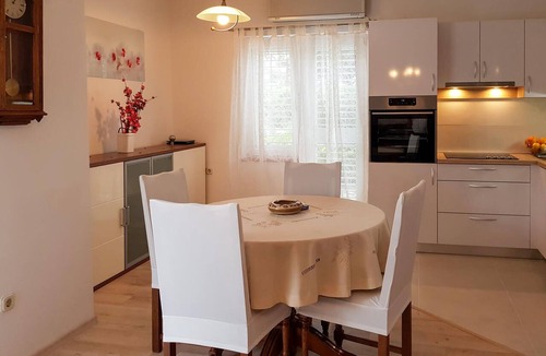 Barbat na Rabu Apartment | Amazing apartment in Rab with WiFi