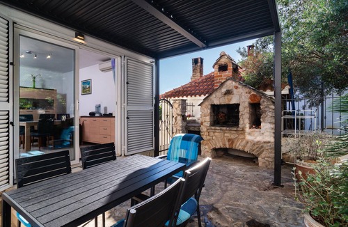Supetar Apartment | Amazing apartment in Supetar with WiFi