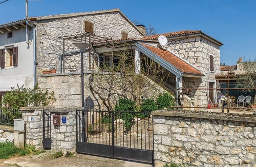 Flengi Apartment | Amazing apartment in Vrsar with WiFi