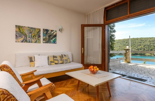 Rakalj House | Amazing home in Krnicki Porat(Krnica) with WiFi