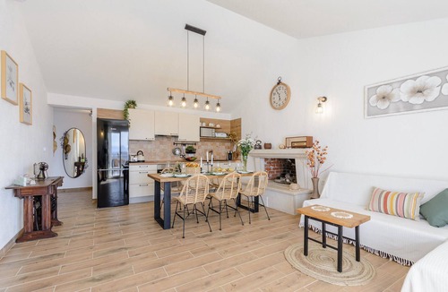 Supetar House | Amazing home in Splitska-Supetar