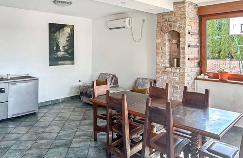 Erdut House | Amazing home in Aljmas with private swimming pool, can be inside or outside