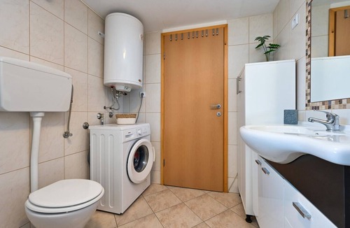 Novigrad Podravski House | Amazing home in Bakovcica with sauna
