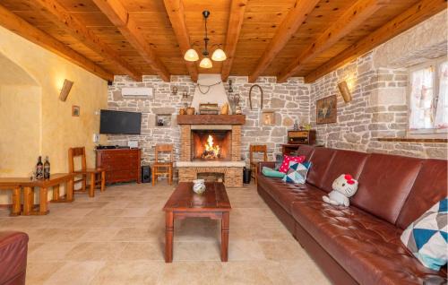 Orihi House | Amazing Home In Barban With Sauna