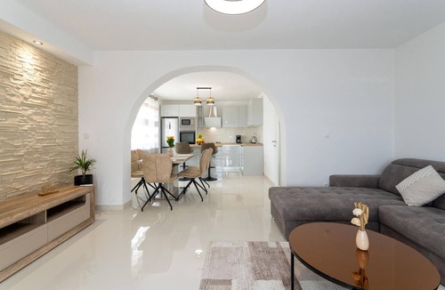 Benkovac House | Amazing home in Benkovac