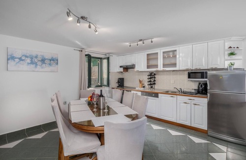 Jadranovo House | Amazing home in Crikvenica with sauna