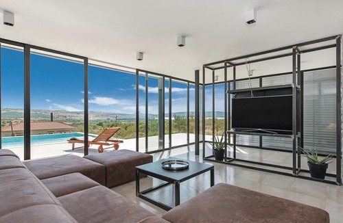 Donje Polje House | Amazing home in Donje Polje