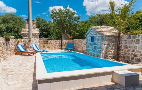 Drnis House | Amazing Home In Drnis