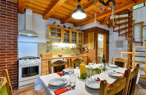 Jalzabet House | Amazing home in Jalzabet