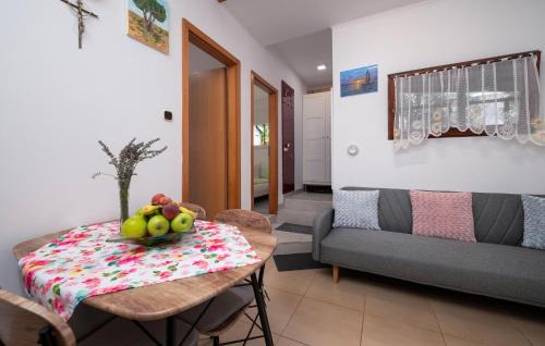 Kavran House | Amazing Home In Kavran With Wifi