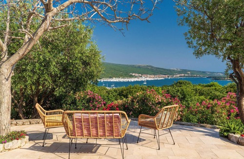 Kornic House | Amazing home in Kornic