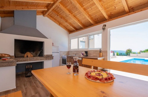 Lokvicici House | Amazing home in Lokvicici