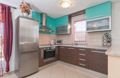 Neoric House | Amazing home in Neoric