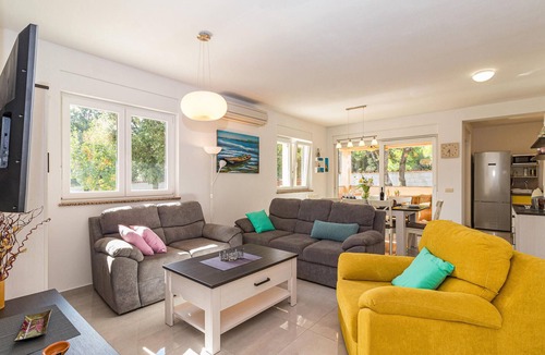 Vinkuran House | Amazing home in Pula with WiFi