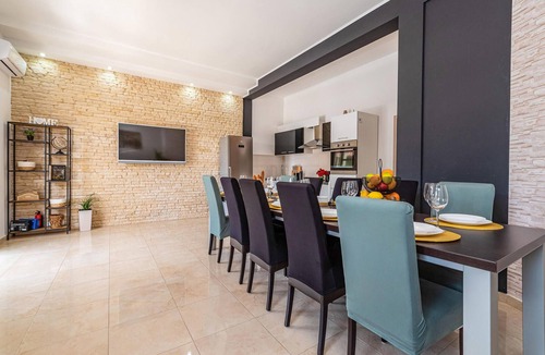Velim House | Amazing home in Radasinovci with sauna