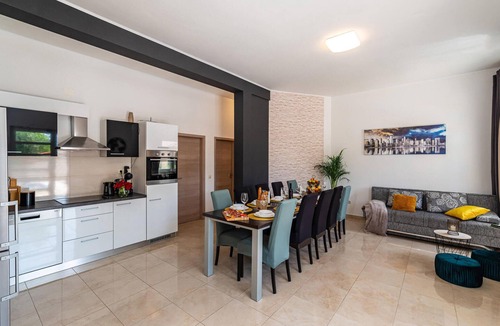 Velim House | Amazing home in Radasinovci with sauna