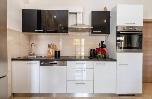 Velim House | Amazing home in Radasinovci with sauna