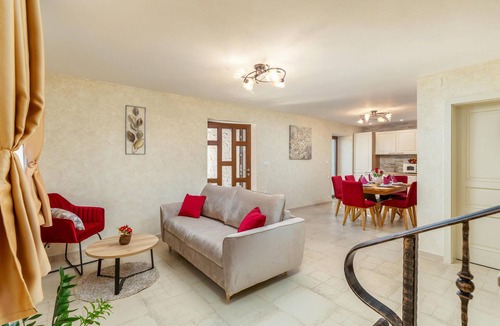 Rojnici House | Amazing home in Rojnici