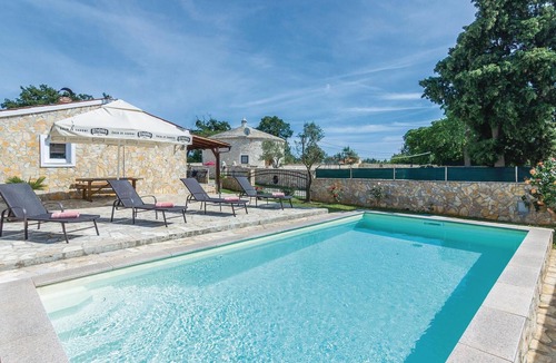 Jursici House | Amazing home in Skicini