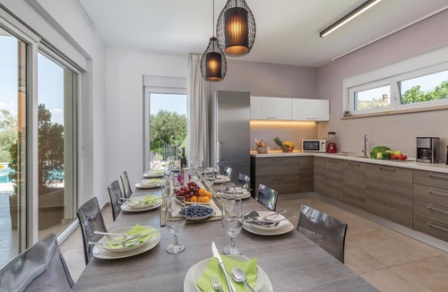 Stinjan House | Amazing home in Stinjan